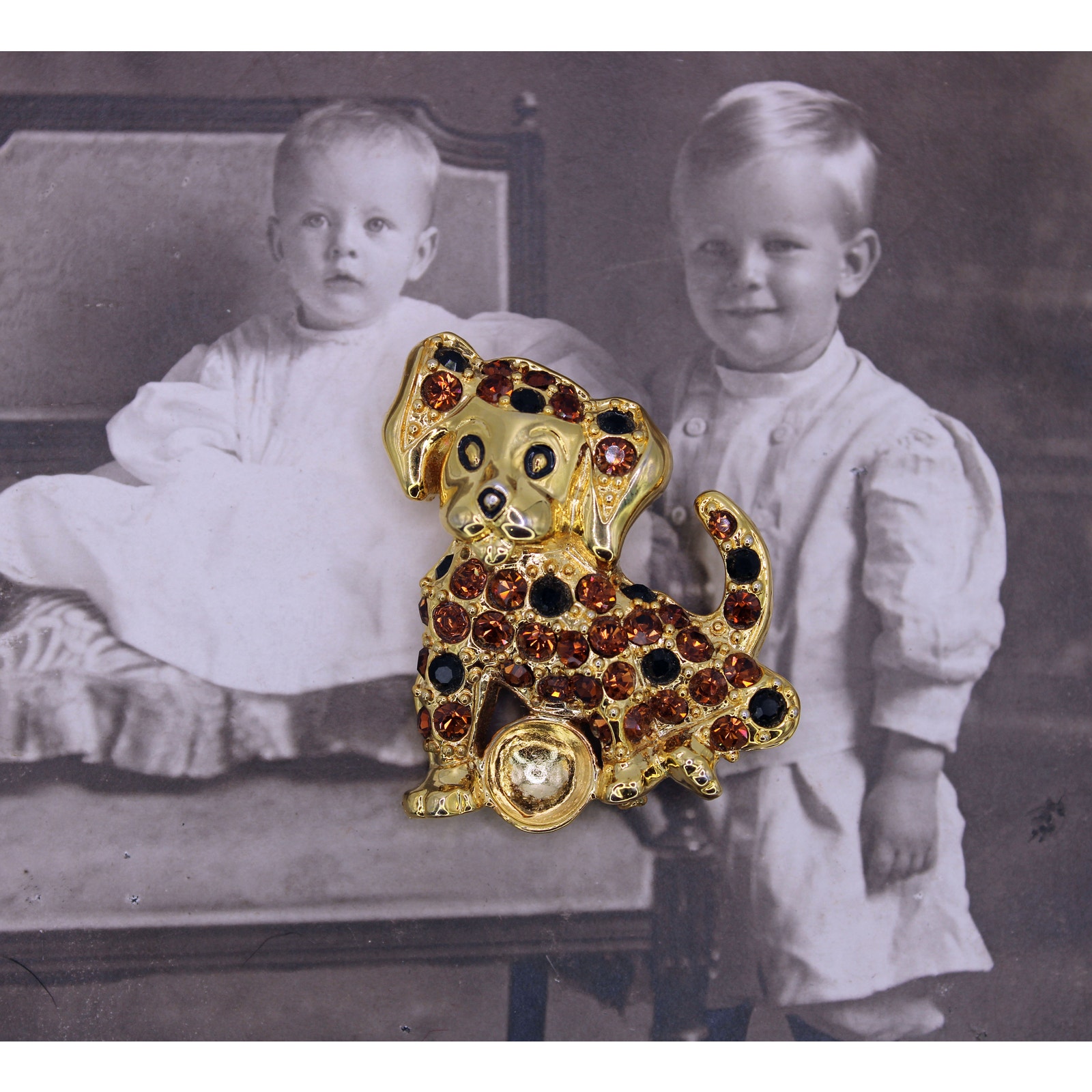 Gold-Tone Rhinestone Dog Brooch 12$